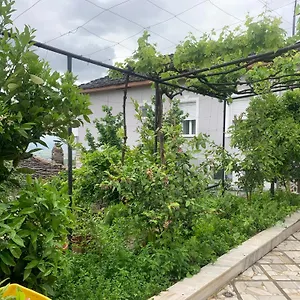 Kubeja Holiday home